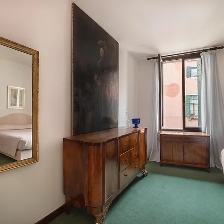 Live As A Real Venetian Apartament *