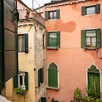 Live As A Real Venetian Appartamento Venezia